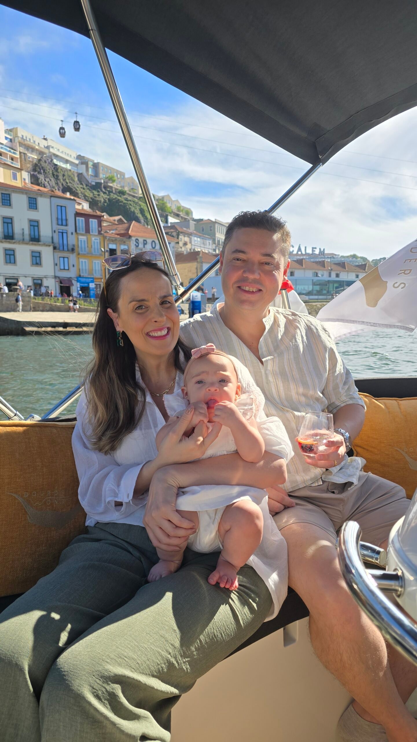 Passeio de barco da Douro Wonders entre Porto e Vila Nova de Gaia